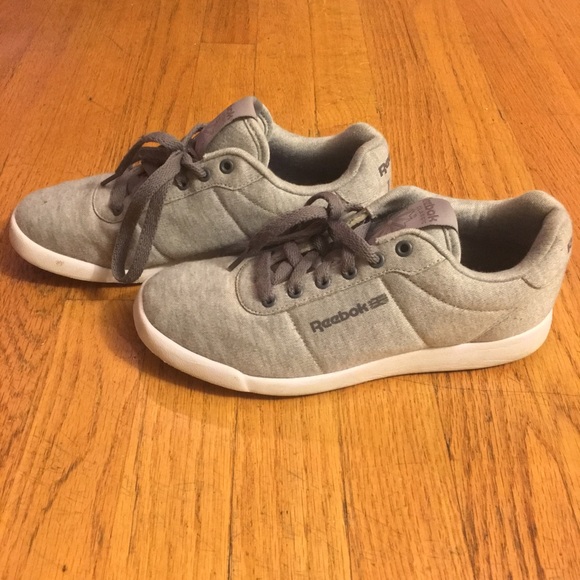 Women’s REEBOK Classics - Picture 3 of 7